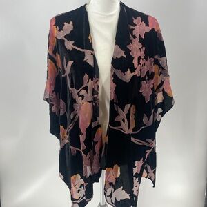 Woven heart black velvet flocked burnout fall tones duster drape close front